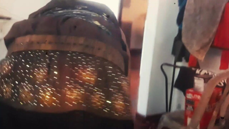 Redina: सौतेली मम्मी खिड़की से पड़ोसी लड़के की जांच करती है