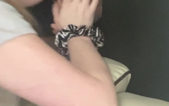 Sluttybritt: SluttyBritt обрабатывает большой черный хуй папочки