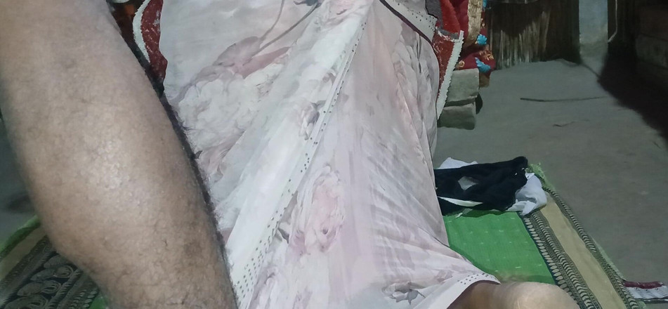 MuzZ-K: Desi Vesnice Bhabhi Ko Doggy Styl Mein Jamkar Choda - Těsný...