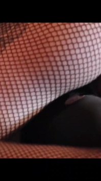 Lady Angela Dungeon tachinând pizda și curul plasă fără chiloțisin Surorilor