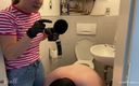 Cruel Reell: Kvinnan använder sin slav på toaletten