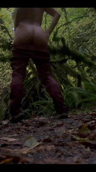 Striptease for Them Trees
