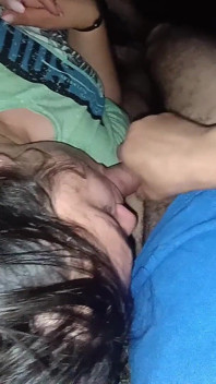 Keesokan harinya ayah tiri memberiku blowjob lagi dan aku menelan semuanya karena aku gadis yang baik