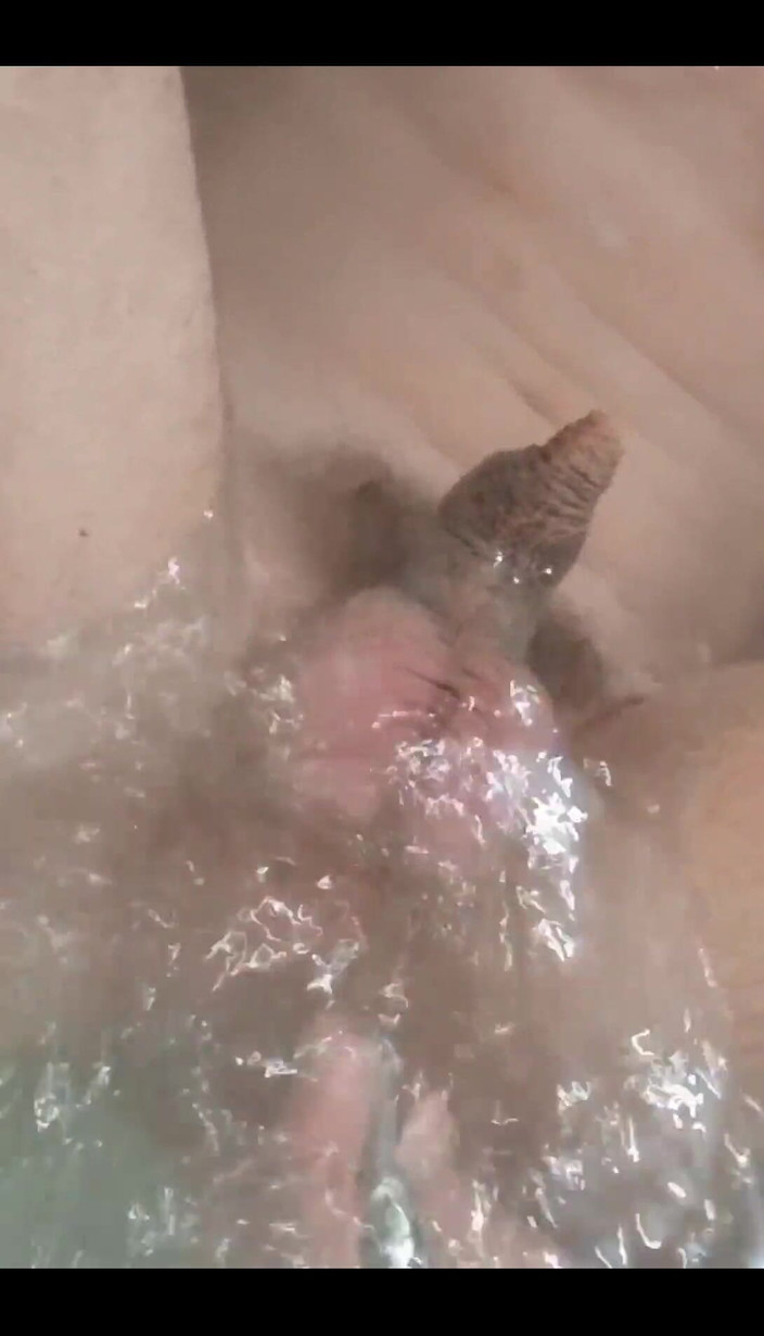 Juliaporno3: My Rose Opened Completely, I Brought My Anus with a...