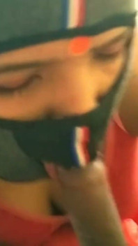 Seema Bhabhi chiamato il vicino e la assaggiava