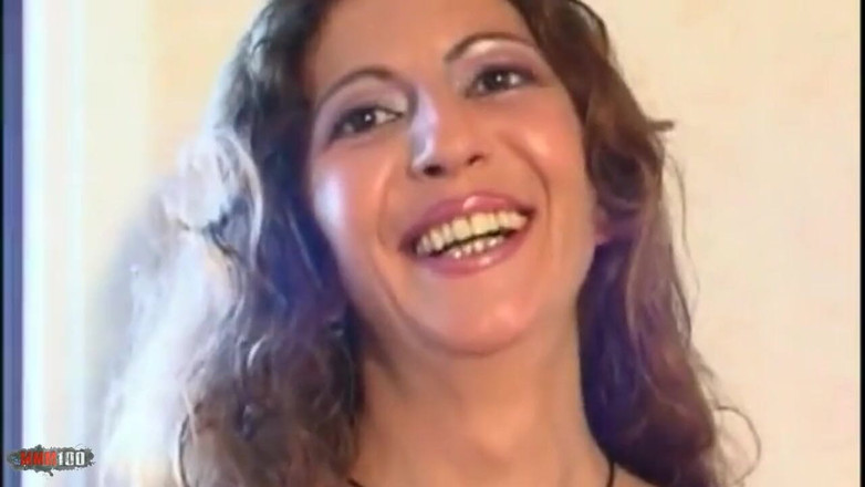 MMM100: 爱丽丝：采访爱丽丝，一个一流的法国熟女