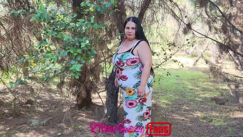 Riderqueen BBW Step Mom Latina Ebony: Riderqueens: video untuk penggemar di luar ruangan