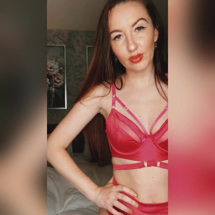 SophiaSmithUK: Sıkı bayan Sophia azdırıyor ve 31 talimatı