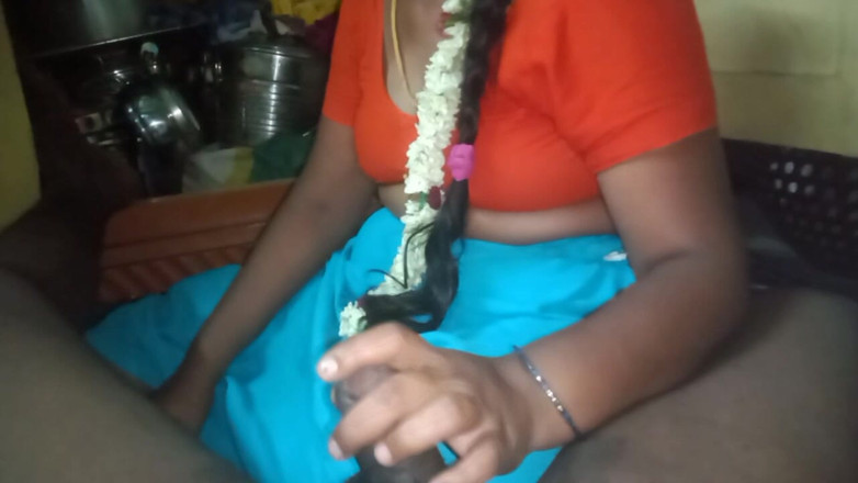 Priyanka314: Tamil bhabhi muy caliente mamada en india casero