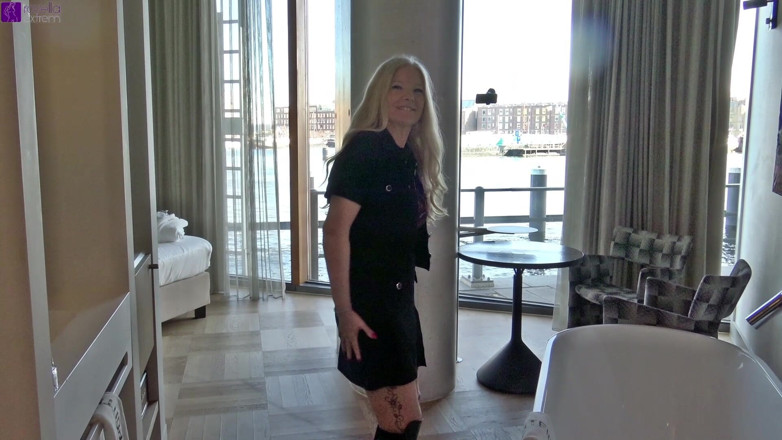 Rosella Extrem: Rosella on Tour in Amsterdam...gewagter Ao-fick...