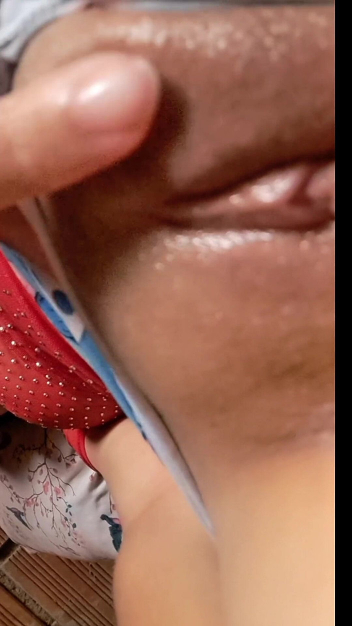 Yulieth Gomez: Le matin sous une tente avec une fille de 18 ans