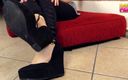 Foot Fetish HD: Petra, gadis remaja manis lagi asik mainin kakinya