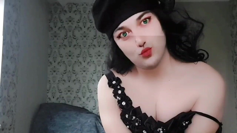 Kitty_Cross: Cute Ladyboy Babe Face White Body Hot Dancer Shemale Model...