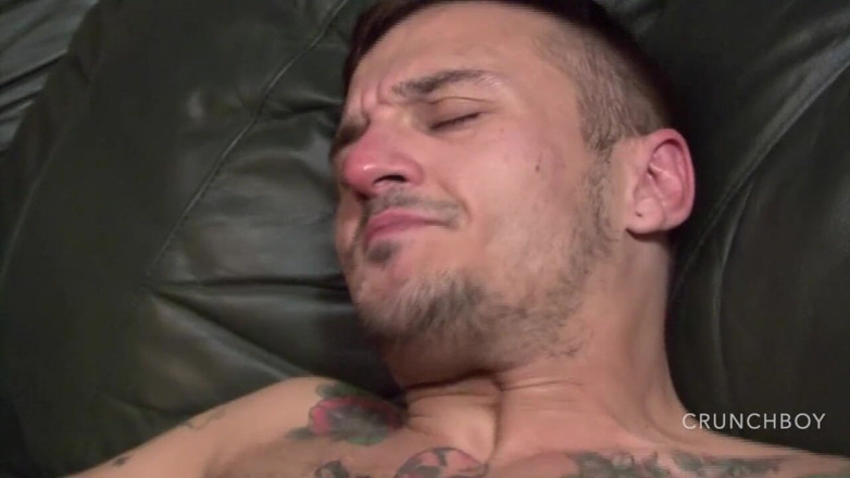 Hot recent bareback entertainement: Musculoso garoto peludo fodendo em pêlo