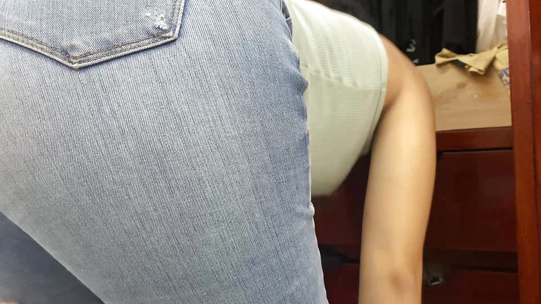 MiaSaintLove: 相机记录我的继女换衣服