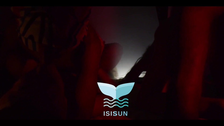 Isis Sun: 유럽 국적 때문에 결코 전에 같이 섹스해 달라고 요청하는 Isis Sun 아름다운 유럽인