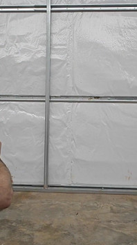 Grandes Mamas Falsas Crossdresser Em Lingerie E Botas De Masturbação