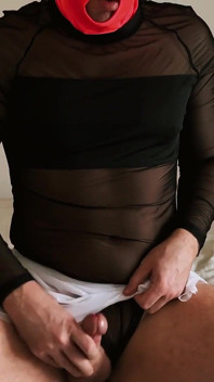 Sukně a tanga na mém velkém zadku – masturbace