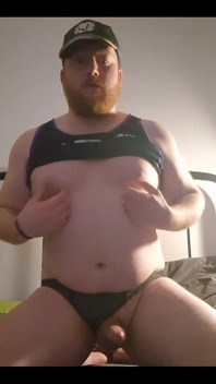 Han fick mig att känna mig så undergiven och redo att rida en kuk