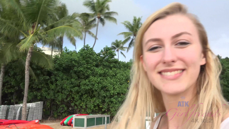 ATK Fans (Girlfriends): Liburan virtual di hawaii sama alexa grace si cewek hot...