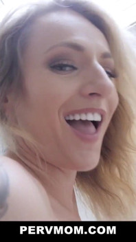 Blonde stepmom Natasha Starr distracts stepson from porn