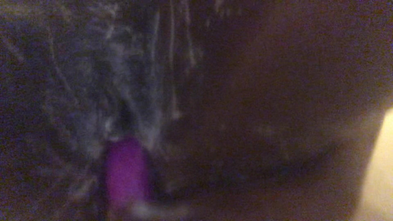 Vicious V: Nasse duschszene! Dildospiel