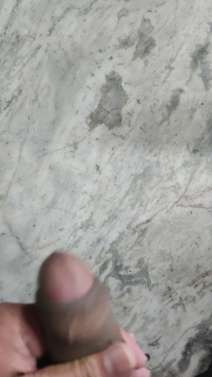 Mysterious island: Un omaggio a Mary John