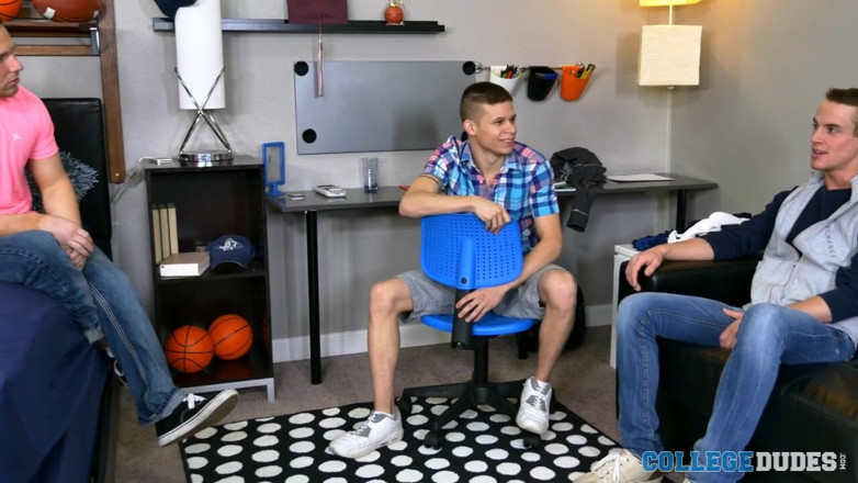 College Dudes: Діллон, Оуен і Стефан