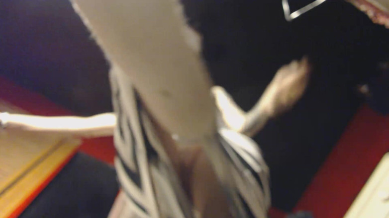 PandoraSG: 발 밟기