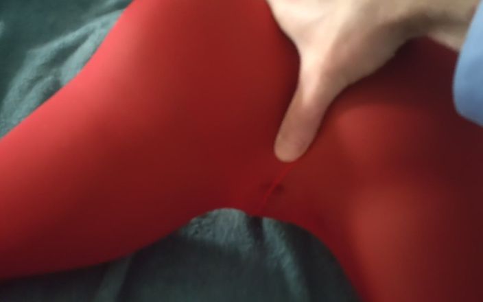 Adventuremacmax: Suchy garb bubble butt w nylonpants