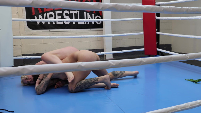 Red Sign Wrestling: Kourtney Inked versus Marxist Bambi