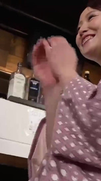 Klar utsikt över hennes rakade fitta, creampie vol. 2-4