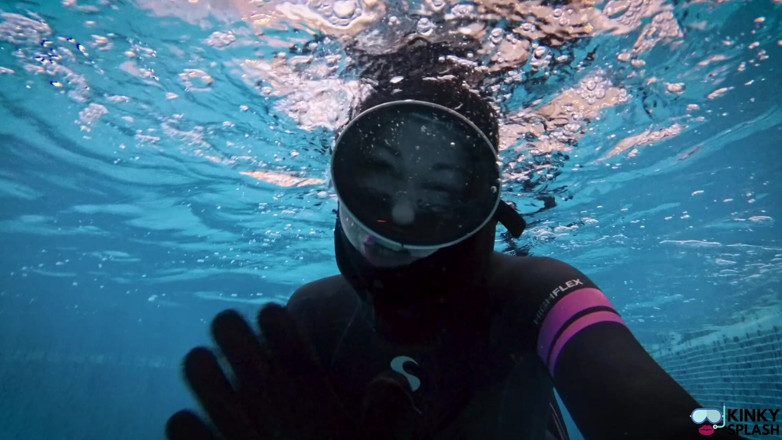 UKCuteGirl Lucy Lauren: Underwater Giantess Hunts &amp; Claims Her Tiny Prey