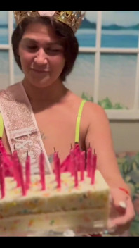 Lass es schwänze und kuchen geben!