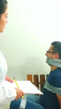 Casal irritante recebe escravidão