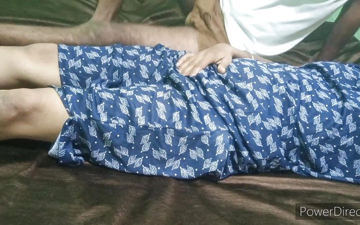 Pooja Sexy: Villaggio indiano bhabhi sesso con il fidanzato hardcore
