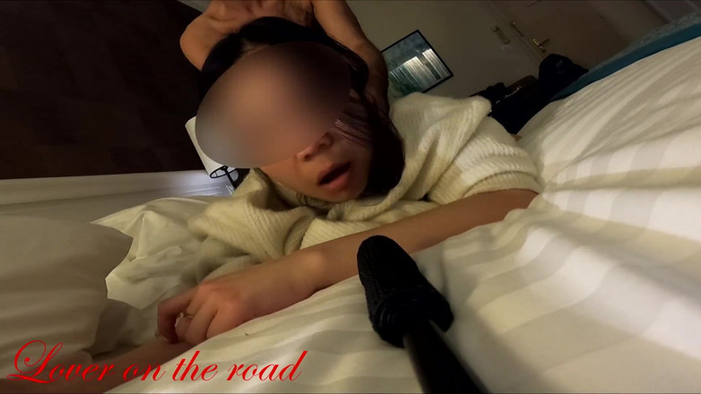 Lover On The Road: Amante sulla strada scopa una celebrità del kpop nel suo...