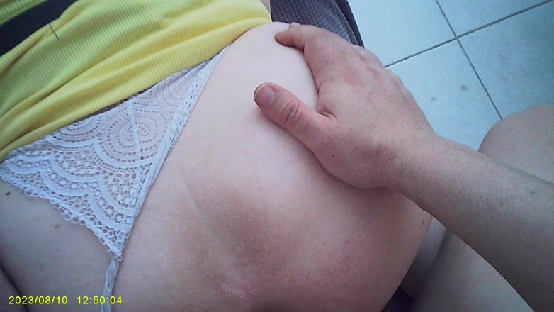 Sofy13: Il Ecarte Mon Sting Et Baise À Fond Mon Petit Cul...