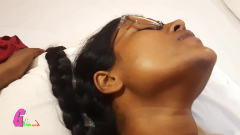 Horny_Bong: India insatisfecha esposa toma polla de amante dentro de su...