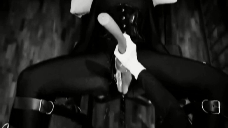 Deutsche Dominanz: Welcome to the Realm of Black Lust