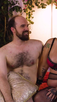 Just Interviews - Cece Larue a Jacob Style - Showgirl začíná show