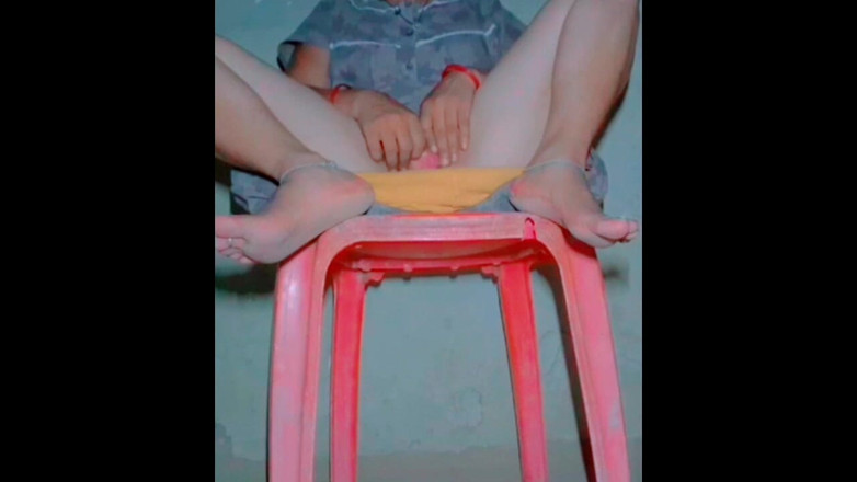 TricolorMusic3: 義姉は夫に自分の膣を見せて自慰行為をし、夫に欲望を見せている