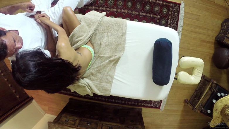 Fantasy Massage: Fantasymassage - I'm Even Gonna Get You a Lighter Janice Griffith