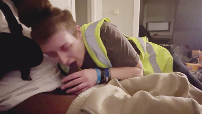 Thekookiejar: Stud Lesbian Decided to Try Dick for the First Time...