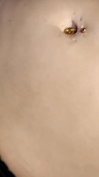 Fetiche por barriga. Barriga resmungando
