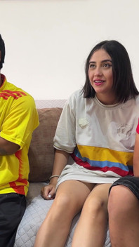 Il mio migliore amico piange mentre io moglie per aver perso la partita Colombia vs Portogallo