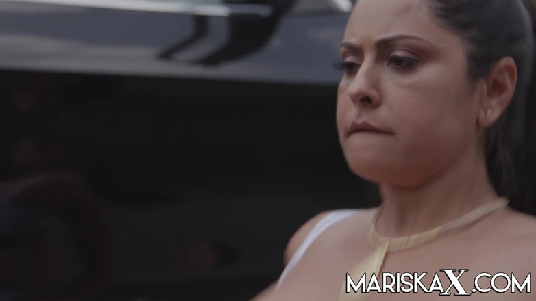 Mariska x: Latina milf gets Outdoor creampie from a younger guy