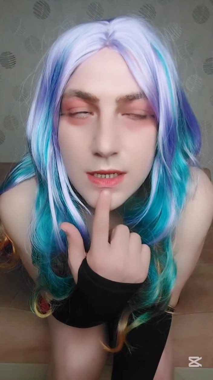 Kitty_Cross: 大泡泡屁股热金发白屁股可爱苗条人妖变装者kitty