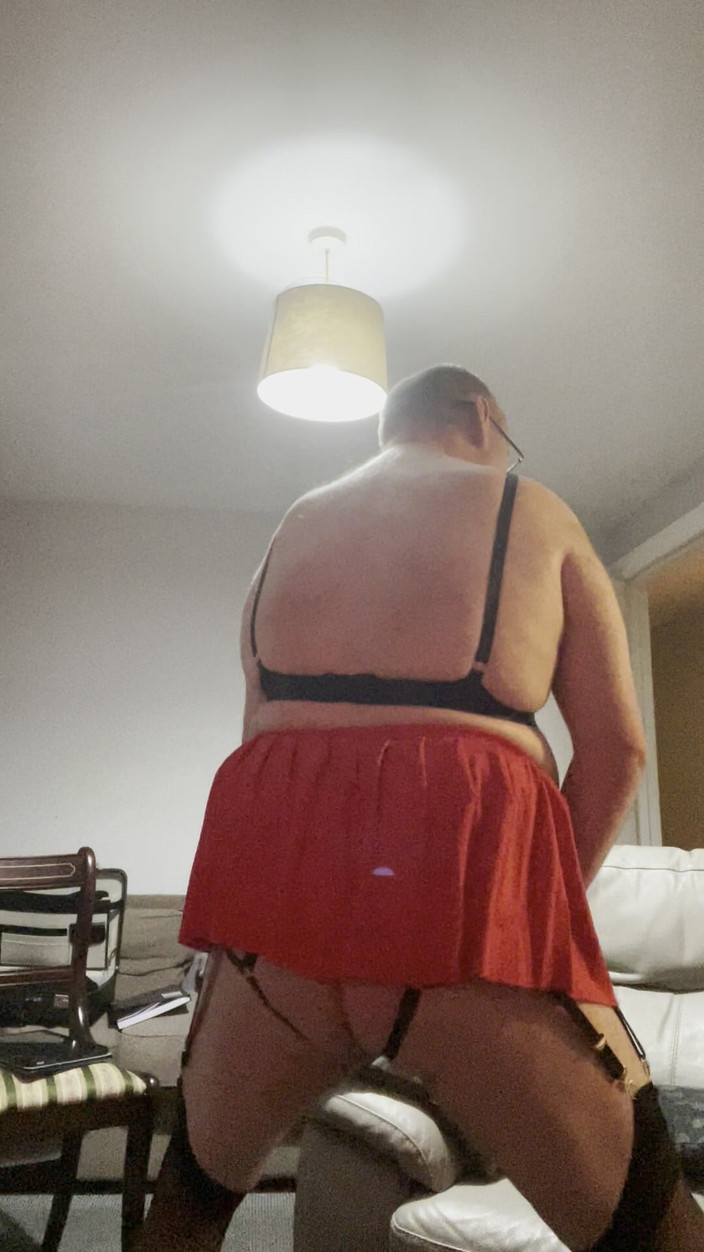 Ancient456: 私のタイトな黒いブラ