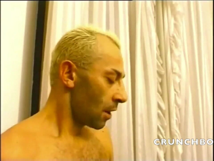 Shemale videos: Seksi latin transeksüel kocası tarafından sikiliyor